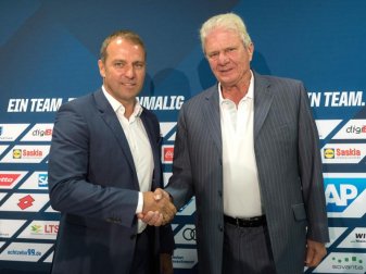 Hoffenheim-Boss Dietmar Hopp (r) und Hansi Flick. Foto: Daniel Maurer Hoffenheim-Boss Dietmar Hopp (r) und Hansi Flick. Foto: Daniel Maurer