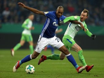 Der Schalker Naldo (l) könnte ins brasilianische WM-Aufgebot rücken. Foto: Ina Fassbender Der Schalker Naldo (l) könnte ins brasilianische WM-Aufgebot rücken. Foto: Ina Fassbender
