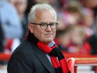 Fritz Keller zeigt sich wieder ohne Schnurrbart Fritz Keller zeigt sich wieder ohne Schnurrbart