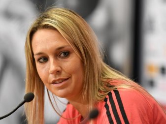 Wurde von Bundestrainerin Steffi Jones wieder ins DFB-Aufgebot berufen: Lena Goeßling Foto: Carmen Jaspersen Wurde von Bundestrainerin Steffi Jones wieder ins DFB-Aufgebot berufen: Lena Goeßling Foto: Carmen Jaspersen