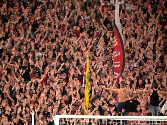 Bundesliga mit zweithöchstem Zuschauerschnitt Bundesliga mit zweithöchstem Zuschauerschnitt