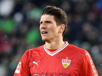 Mario Gomez fehlt wegen eines grippalen Infekts beim Training des VfB Stuttgart. Foto: Peter Steffen