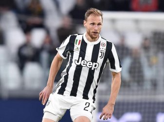 Weltmeister Benedikt Höwedes hat bei Juventus Turin wieder das Training aufgenommen. Foto: Alessandro Di Marco Weltmeister Benedikt Höwedes hat bei Juventus Turin wieder das Training aufgenommen. Foto: Alessandro Di Marco