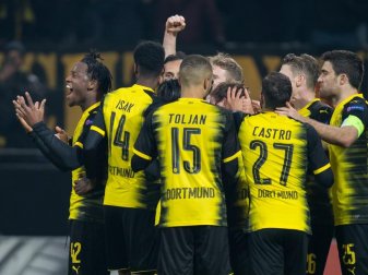 Nach dem Sieg gegen Bergamo wollen die Profis von Borussia Dortmund auch in der Bundesliga einen Erfolg feiern. Foto: Guido Kirchner Nach dem Sieg gegen Bergamo wollen die Profis von Borussia Dortmund auch in der Bundesliga einen Erfolg feiern. Foto: Guido Kirchner