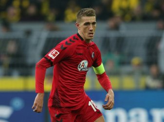 Nils Petersen trifft gegen seinen Ex-Klub Nils Petersen trifft gegen seinen Ex-Klub