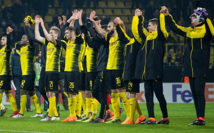 Die Dortmunder wollen das Borussia-Duell gewinnen. Foto: Guido Kirchner