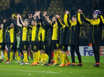 Die Dortmunder wollen das Borussia-Duell gewinnen. Foto: Guido Kirchner Die Dortmunder wollen das Borussia-Duell gewinnen. Foto: Guido Kirchner