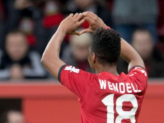 Der Einsatz von Leverkusens Wendell im Spiel gegen den FC Schalke ist fraglich. Foto: Bernd Thissen Der Einsatz von Leverkusens Wendell im Spiel gegen den FC Schalke ist fraglich. Foto: Bernd Thissen