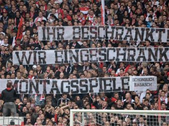 Die Proteste gegen die Montags-Ansetzung drohen das Topspiel RB-Leipzig gegen Eintracht Frankfurt in den Hintergrund zu drängen. Foto: Marijan Murat Die Proteste gegen die Montags-Ansetzung drohen das Topspiel RB-Leipzig gegen Eintracht Frankfurt in den Hintergrund zu drängen. Foto: Marijan Murat