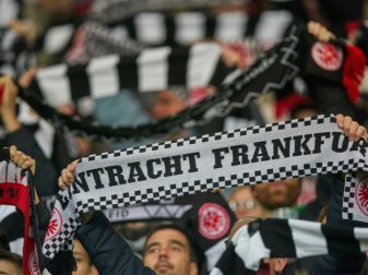 Montagspartie: SGE-Fans nutzen das Spiel zum Protest Montagspartie: SGE-Fans nutzen das Spiel zum Protest