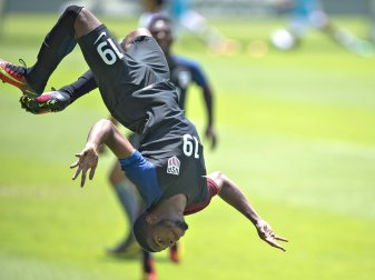 Schalke holt US-Talent Zyen Jones Schalke holt US-Talent Zyen Jones