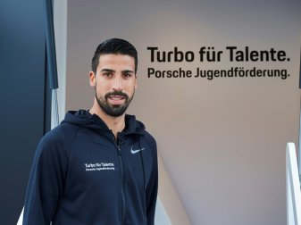 Sami Khedira unterstützt die Porsche-Jugendförderung