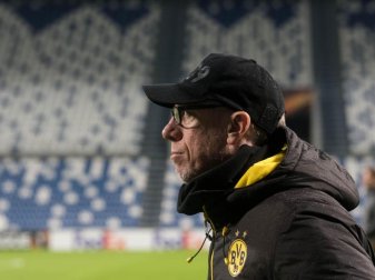 Hat das Achtelfinale in der Euopa League im Visier: BVB-Coach Peter Stöger. Foto: Bernd Thissen Hat das Achtelfinale in der Euopa League im Visier: BVB-Coach Peter Stöger. Foto: Bernd Thissen