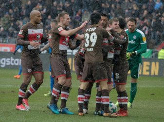 St. Pauli gewinnt gegen Holstein Kiel St. Pauli gewinnt gegen Holstein Kiel