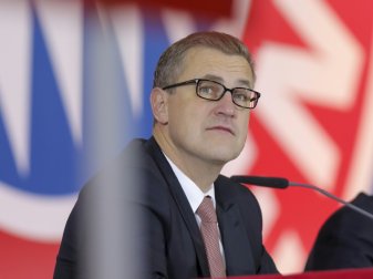 Jan-Christian Dreesen verlängert beim FC Bayern Jan-Christian Dreesen verlängert beim FC Bayern