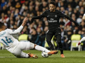 PSG muss länger auf Neymar (r) verzichten. Foto: Enrique de la Fuente/Shot for pr PSG muss länger auf Neymar (r) verzichten. Foto: Enrique de la Fuente/Shot for pr