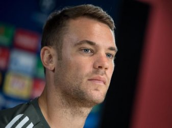 Torwart Manuel Neuer ist nach den Worten von Karl-Heinz Rummenigge weiter auf dem Weg der Besserung. Foto: Sven Hoppe Torwart Manuel Neuer ist nach den Worten von Karl-Heinz Rummenigge weiter auf dem Weg der Besserung. Foto: Sven Hoppe