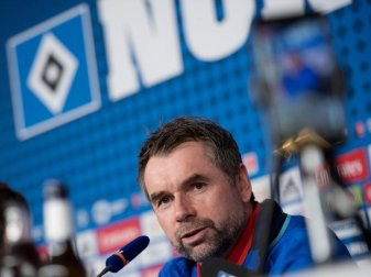 Muss mit dem HSV punkten: Trainer Bernd Hollerbach. Foto: Daniel Reinhardt Muss mit dem HSV punkten: Trainer Bernd Hollerbach. Foto: Daniel Reinhardt