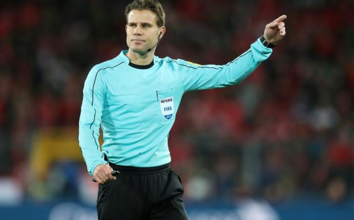 Brych hofft mit vier weiteren Schiedsrichtern auf WM
