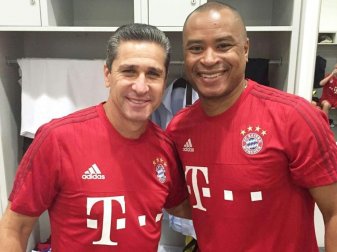 Jorginho und Sergio haben ein Team zusammengestellt Jorginho und Sergio haben ein Team zusammengestellt