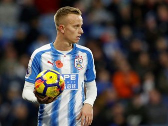 Florent Hadergjonaj wechselt fest zu Huddersfield Town Florent Hadergjonaj wechselt fest zu Huddersfield Town