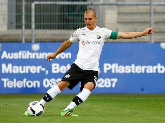 Stefan Kulovits verlängert beim SV Sandhausen Stefan Kulovits verlängert beim SV Sandhausen