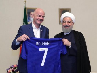 FIFA-Präsident Gianni Infantino hatte in Teheran den iranischen Präsidenten Hassan Ruhani besucht. Foto: Iranian Presidency