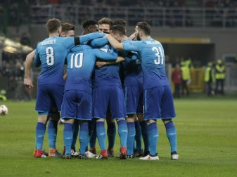 Arsenal besiegt Milan 2:0 Arsenal besiegt Milan 2:0