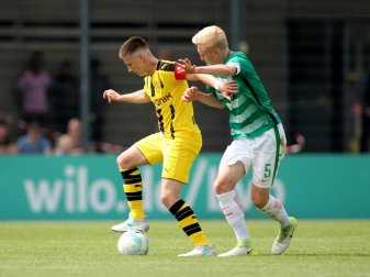 Will in der Bundesliga spielen: Julian Rieckmann (r.) Will in der Bundesliga spielen: Julian Rieckmann (r.)