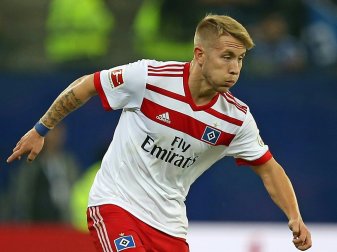 Lewis Holtby fällt mit Schienbeinverletzung aus Lewis Holtby fällt mit Schienbeinverletzung aus