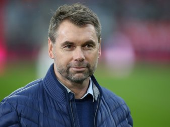 HSV-Trainer Bernd Hollerbach vor dem Aus HSV-Trainer Bernd Hollerbach vor dem Aus