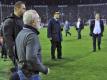 Paok-Saloniki-Boss Iwan Savvidis rannte mit einem Revolver auf den Rasen. Foto: Uncredited/InTime Sports/AP