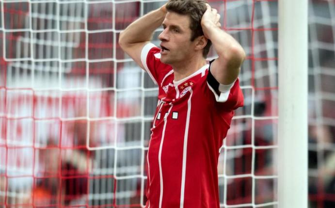 Thomas Müller will mit dem FC Bayern wieder das Triple gewinnen. Foto: Sven Hoppe