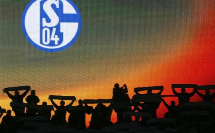 Der FC Schalke 04 hat 2017 12,2 Millionen Euro minus gemacht. Foto: Ina Fassbender