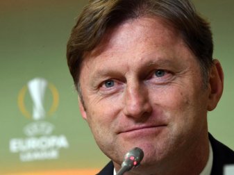 Möchte mit RB Leipzig Historisches schaffen: Trainer Ralph Hasenhüttl. Foto: Hendrik Schmidt Möchte mit RB Leipzig Historisches schaffen: Trainer Ralph Hasenhüttl. Foto: Hendrik Schmidt