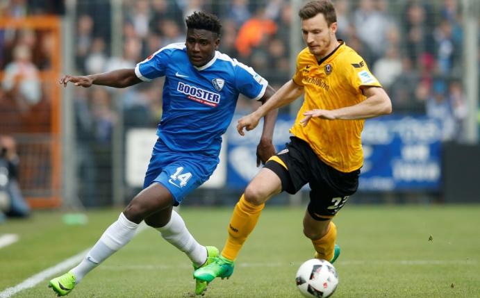 Dynamo Dresden verlängert mit Florian Ballas (r.)