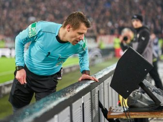 UEFA entscheidet über Position zum Videobeweis UEFA entscheidet über Position zum Videobeweis