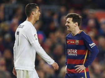 Cristiano Ronaldo (l) und Lionel Messi sind beide Anwärter auf «Pichichi», die spanische Trophäe für den Torschützenkönig. Foto: Alejandro Garcia/EFE Cristiano Ronaldo (l) und Lionel Messi sind beide Anwärter auf «Pichichi», die spanische Trophäe für den Torschützenkönig. Foto: Alejandro Garcia/EFE