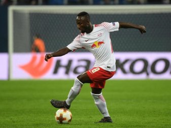 Leipzigs Naby Keita hat sich mit einem gefälschten Führerschein ausgewiesen. Foto: Hendrik Schmidt Leipzigs Naby Keita hat sich mit einem gefälschten Führerschein ausgewiesen. Foto: Hendrik Schmidt