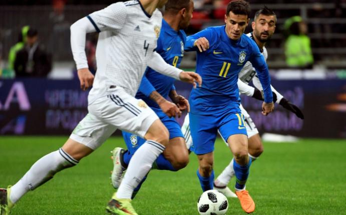 Coutinho (Nr. 11) erzielte einen Treffer gegen Russland