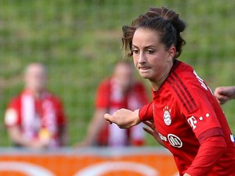 Sicherte den Bayern den 1:0-Sieg: Sara Däbritz Sicherte den Bayern den 1:0-Sieg: Sara Däbritz