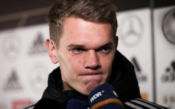 Matthias Ginter hat sich besorgt über die Kommerzialisierung des Fußballs geäußert. Foto: Christian Charisius