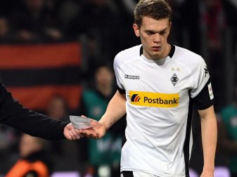 Ist für eine Gehaltsobergrenze in der Bundesliga: Weltmeister Matthias Ginter. Foto: Federico Gambarini Ist für eine Gehaltsobergrenze in der Bundesliga: Weltmeister Matthias Ginter. Foto: Federico Gambarini