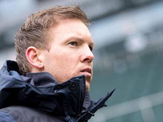 Beklagt zu lange Abstellungszeiten seiner Nationalspieler: Hoffenheim-Coach Julian Nagelsmann. Foto: Marius Becker Beklagt zu lange Abstellungszeiten seiner Nationalspieler: Hoffenheim-Coach Julian Nagelsmann. Foto: Marius Becker