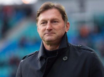 Ralph Hasenhüttl kann sich einen Verbleib bei RB Leipzig sehr gut vorstellen. Foto: Sebastian Kahnert Ralph Hasenhüttl kann sich einen Verbleib bei RB Leipzig sehr gut vorstellen. Foto: Sebastian Kahnert