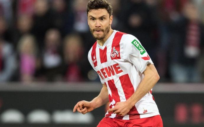 Soll bei Bayern und dem BVB hoch im Kurs stehen: Kölns Nationalspieler Jonas Hector. Foto: Federico Gambarini