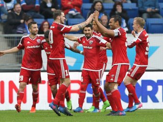 Der FC Ingolstadt gewinnt in Heidenheim mit 2:1 Der FC Ingolstadt gewinnt in Heidenheim mit 2:1