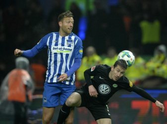 Gab gegen Wolfsburg sein Comeback: Herthas Julian Schieber (l). Foto: Jan Kuppert Gab gegen Wolfsburg sein Comeback: Herthas Julian Schieber (l). Foto: Jan Kuppert