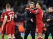 Liverpools Trainer Jürgen Klopp bedankt sich bei seinen Spielern. Foto: Peter Byrne/PA Wire