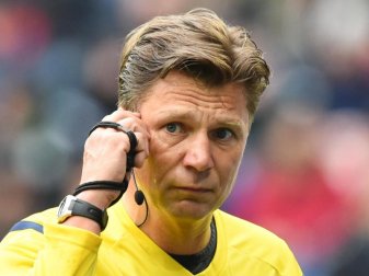 Der ehemalige Schiedsrichter Thorsten Kinhöfer kritisiert das DFB-Urteil zum Freiburger Nils Petersen Foto: Uwe Anspach